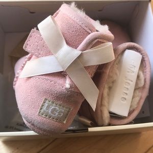 Baby UGGs with bow